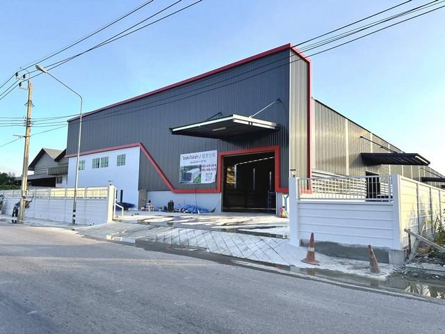 โกดัง - ขนาด 1600 SQ.WA 650000 BAHT. ใกล้กับ - ด่วน 1