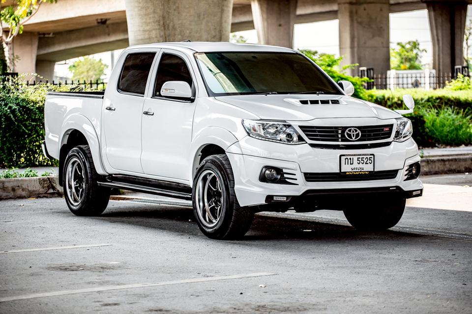 Toyota Vigo Champ Prerunner 3.0 TRD Double Cab ดีเซล เกียร์ Auto ปี 2014 สีขาว