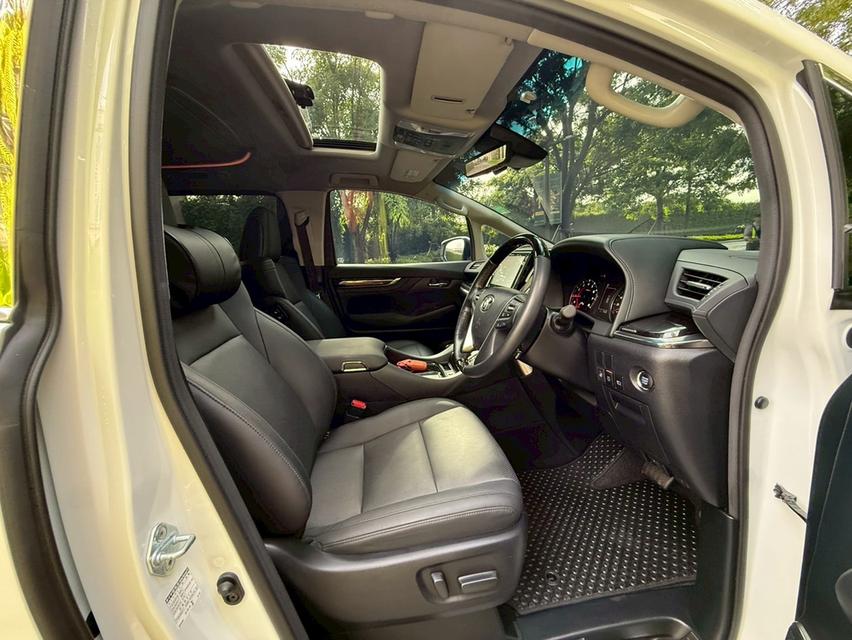 Alphard 2.5 SC Package ปี 23 มือเดียว ใช้น้อย 10