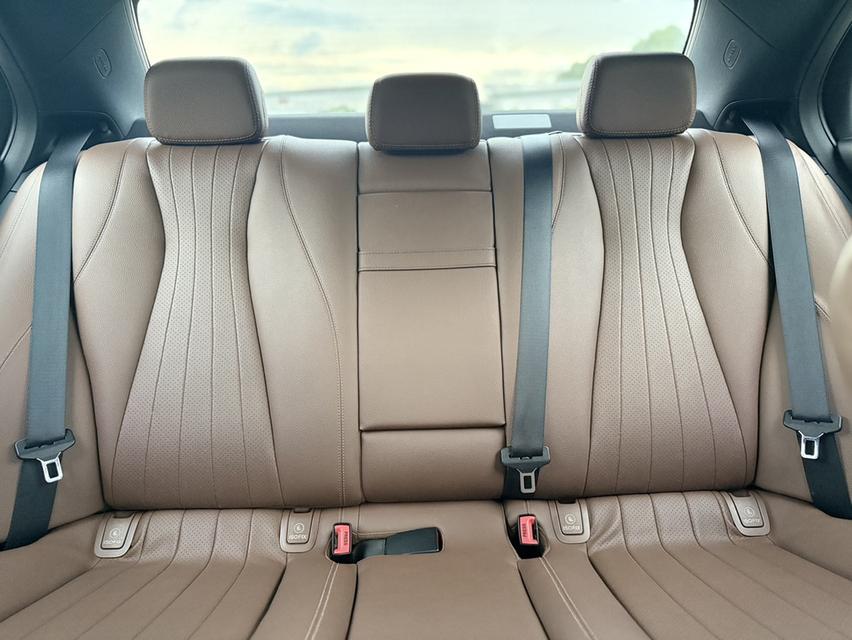 Benz E 350e Plug-in Hybrid Avantgarde 11