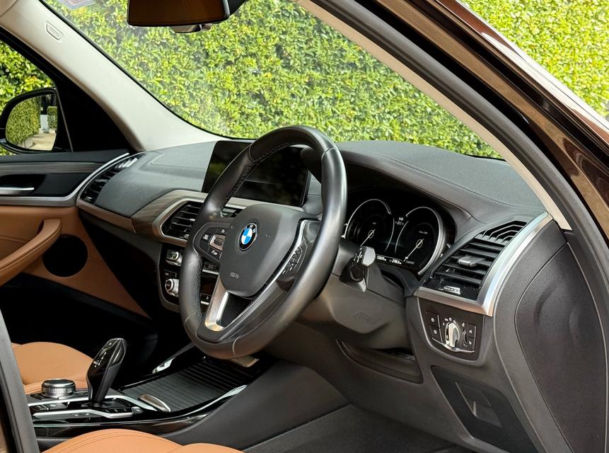 2020 BMW X3 20D G01 รถมือเดียวป้ายแดง รถวิ่งน้อย เข้าศูนย์ทุกระยะ รถมีSI Package และ Extended warranty เหลืออีกนานครับ รถไม่เคยมีอุบัติเหตุครับ 10