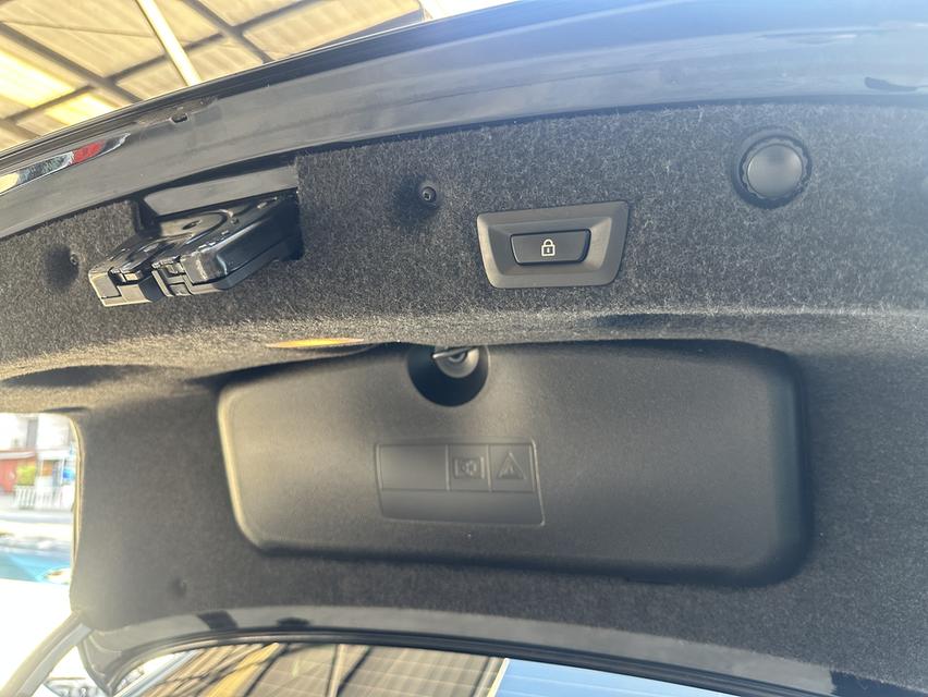 BMW 525d M Sport ปี2015 เครื่องยนต์ดีเซล รถมือเดียว ไมล์แท้ รูปที่ 20