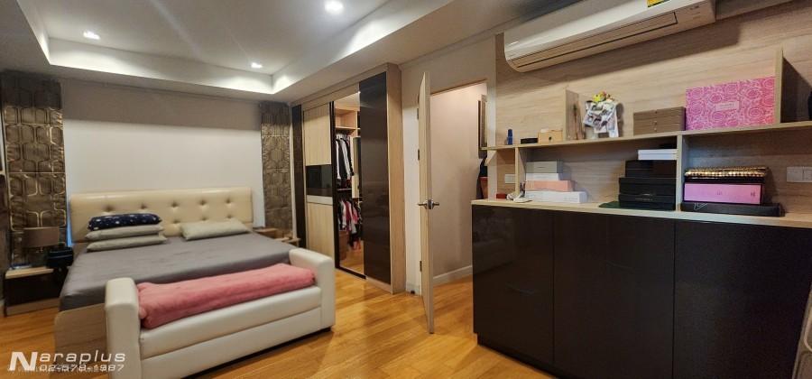 69100608 : ขายบ้านแฝดหรู 3 ชั้น บิวท์ทั้งหลัง ตกแต่งเหมือนบ้านตัวอย่าง ขนาด  42 ตารางวา โครงการศุภาลัย เอสเซ้นส์ ลาดพร้าว 107 18