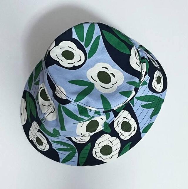 UNIQLO Maremikko Bucket Hat / UV Protect (UPF50+) ลายรับซัมเมอร์ ด้านในมีแถบปรับเลื่อนกระชับศรีษะ ผ้าเบา ใส่สบาย สภาพดีมาก ยังดูใหม่ๆ รูปที่ 4