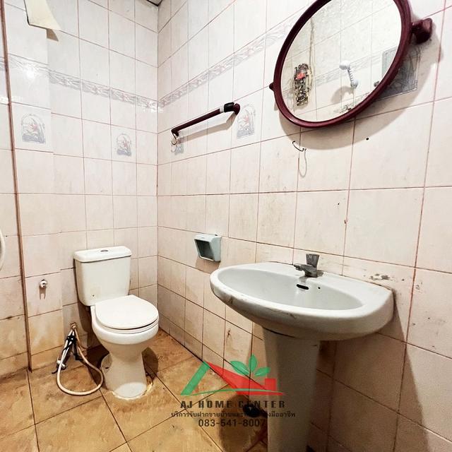 ขายตามสภาพถูกที่สุด3.99ล้าน ทาวน์เฮ้าส์3ชั้น 17ตรว. ซ.วิภาวดีรังสิต10 เหมาะซื้อไปปรับปรุง 10