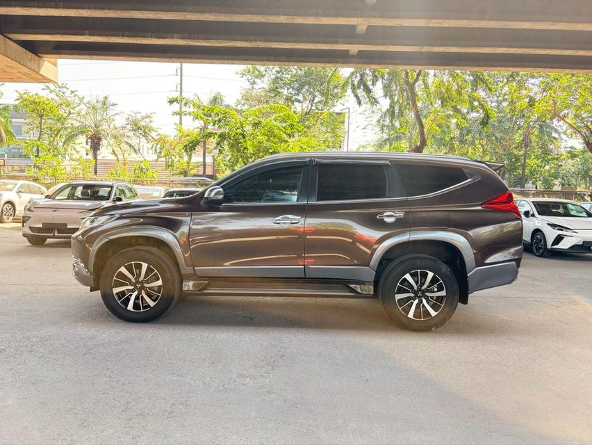 Mitsubishi Pajero Sport 2.4 GT Premium 4WD  ปี 2017 เพียง549,000บาท มือเดียว ท็อป ขับสี่  เบาะไฟฟ้าคู่หน้า แผนที่ กล้องถอย ไม่รวมป้ายทะเบียนครับ ไมล์9 รูปที่ 5