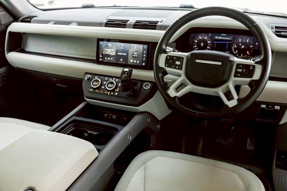 รหัสรถ PR9030 Land Rover Defender 110 2.0 D240 S Diesel (2020)  7