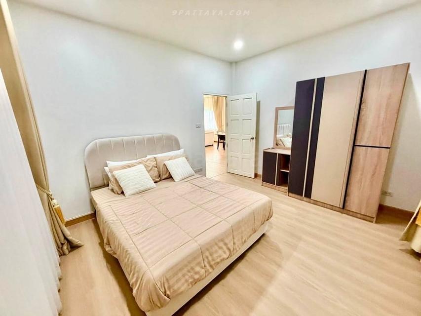 For Rent / For Sale — Brand-New Modern Pool Villa near Mabprachan Lake, Pattaya Land size: 60 sq.wah• 3 bedrooms• 2 bathrooms• Private swimming pool 17