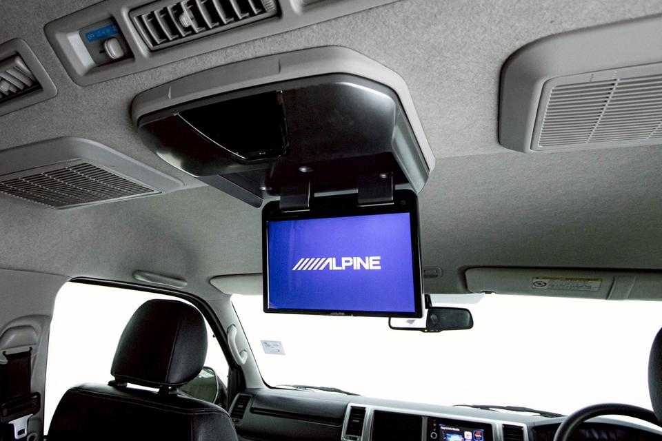 TOYOTA VENTURY 3.0 V 2015  13
