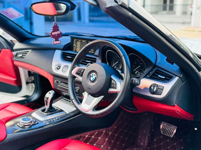 BMW Z4 2.0turbo Msport วิ่งน้อย สีขาว ภายในแดงไมล์ 90,xxx กม. ปี 2013  8