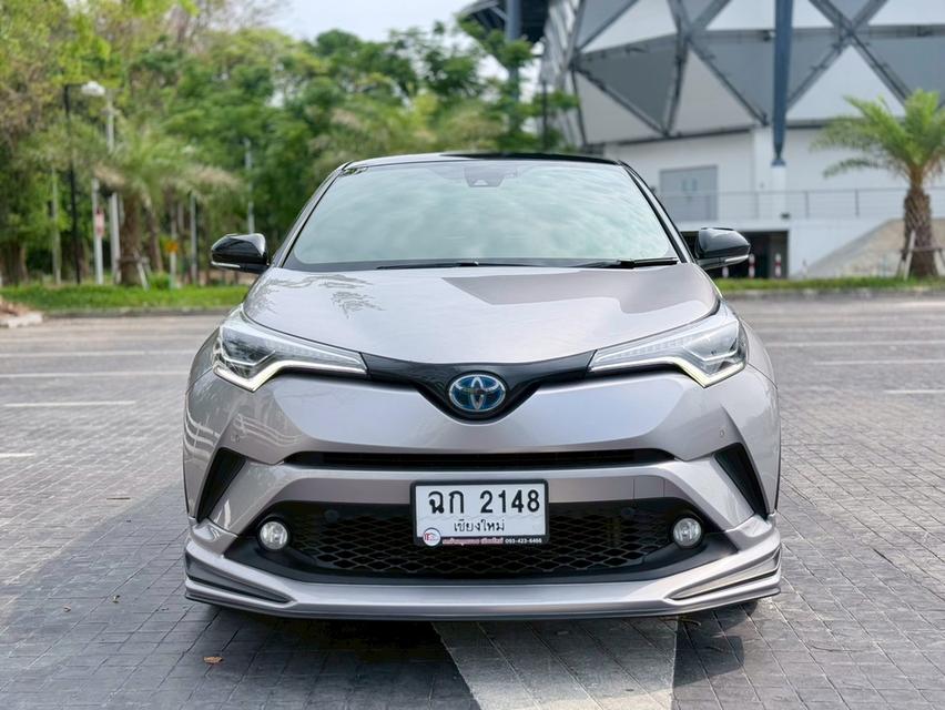 Toyota C-HR 1.8 Hybrid MID ปี 2020
