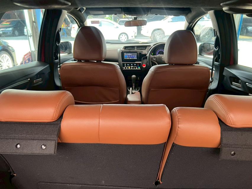 รถบ้าน มือเดียวป้ายแดง ฟรีดาวน์ได้ 10