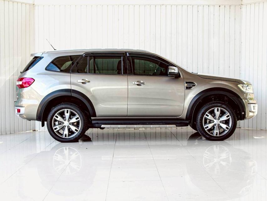 FORD EVEREST 3.2 TITANIUM PLUS 4WD ปี 2018 โฉม ปี 15-22 เกียร์ AUTO ดีเซล สีน้ำตาล รถบ้านพร้อมใช้งาน ไมล์เพียง 217,643 km.