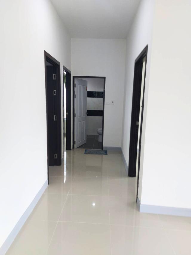 ขายบ้านเดี่ยวชั้นเดียว พร้อมอยู่ พื้นที่กว้างจอดรถได้ 2 คัน รหัส H1SS-475 3