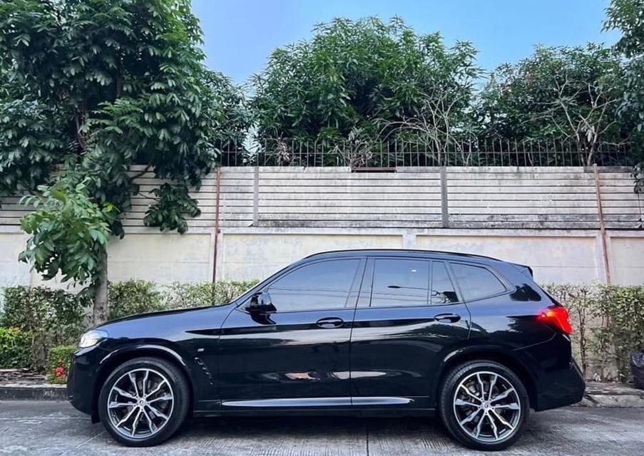 ขายรถมือสอง BMW X3 Suv สีดำใหม่มาก 3