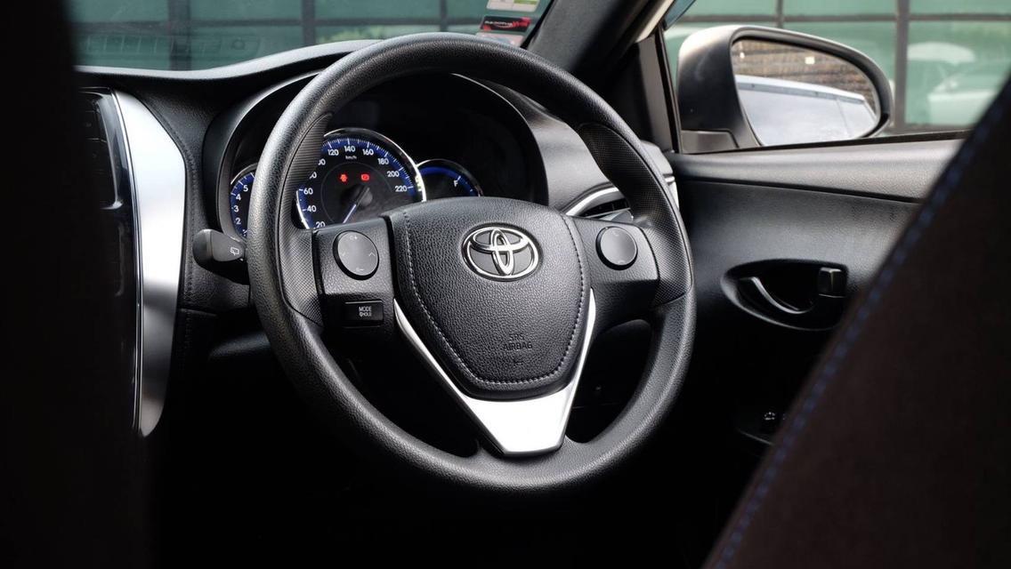 รหัสรถ KN2623 TOYOTA YARIS รุ่นMID 1,200 CC ปี 2020 เกียร์ AUTO 9