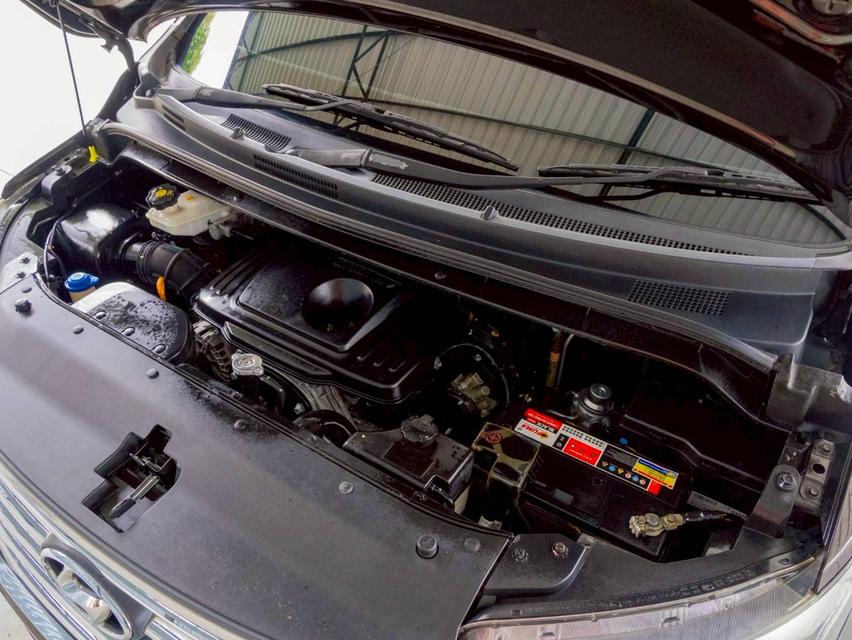 Hyundai H1 2.5Deluxe ปี19 19