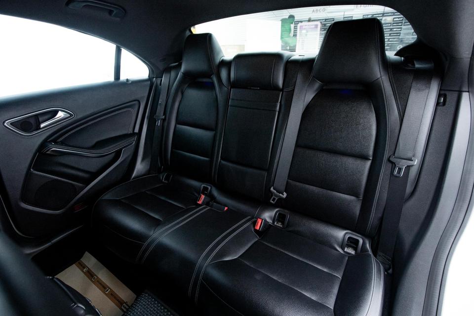 รหัสรถ 1C927 CLA-CLASS 1.6 URBAN 2020 15
