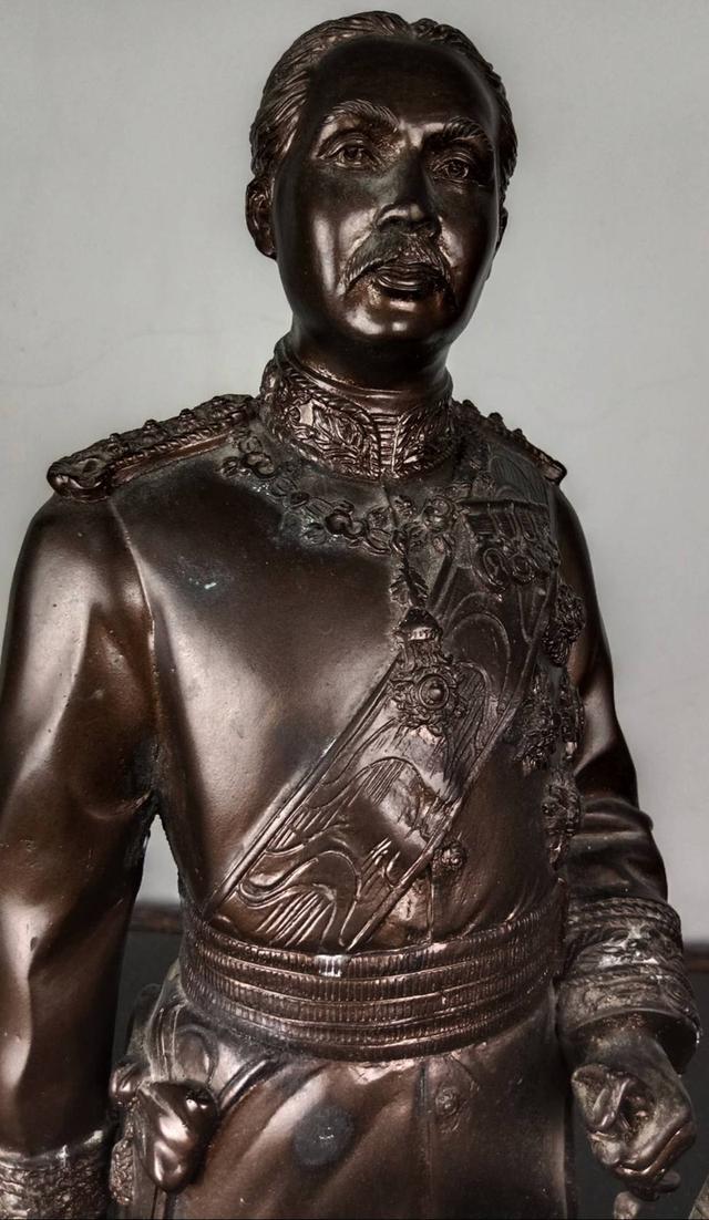 558.พระบรมรูปหล่อในหลวงรัชกาลที่ 5 พระบาทสมเด็จพระจุลจอมเกล้าเจ้าอยู่หัว รูปที่ 9