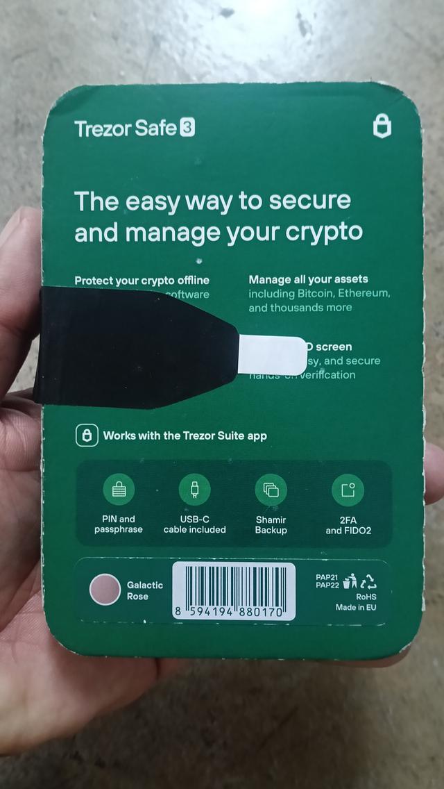 กระเป๋าเก็บเหรียญคลิปโต TREZOR Safe 3 รูปย่อยที่ 2