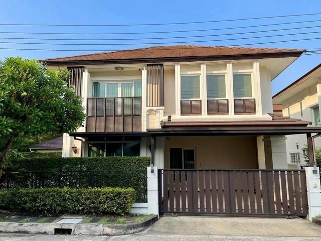 ขายบ้าน หลังมุม หมู่บ้านเดอะเซนโทร อ่อนนุช-วงแหวน เนื้อที่ 77.60 ตรว. ทำเลดี ติดถนนใหญ่ถนนลาดกระบัง 1