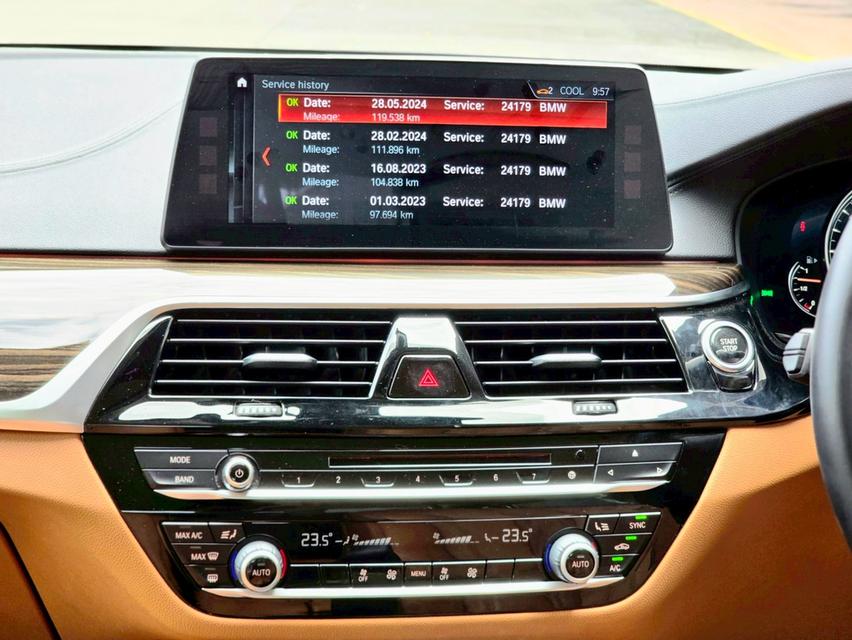 รหัสรถ BAC1922 🚘 BMW 530e Luxury Plug-in Hybrid (G30) ปี 2017 16