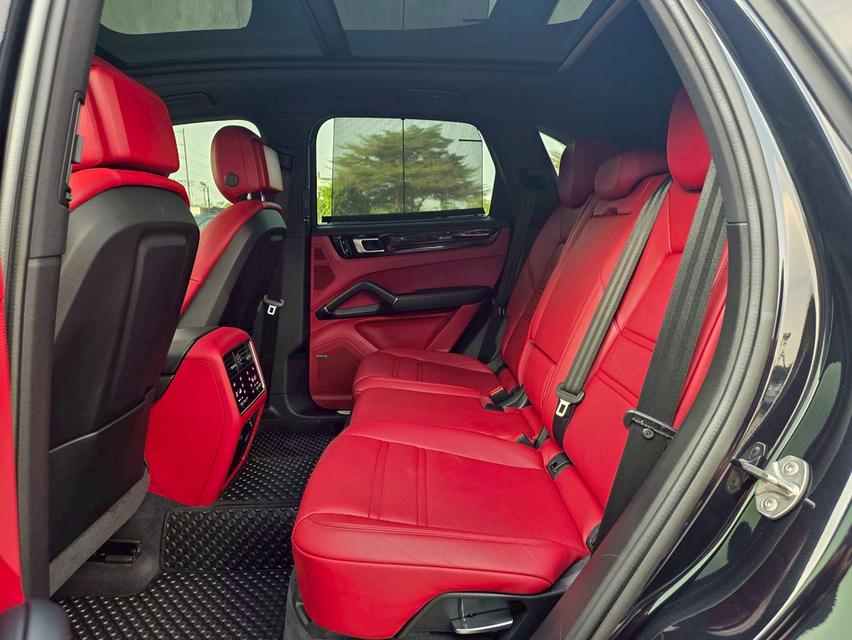 รหัสรถ NC7309 📍2022 PORSCHE✳️ Cayenne E-Hybrid [แต่ง Facelift Turbo GT] รูปที่ 19