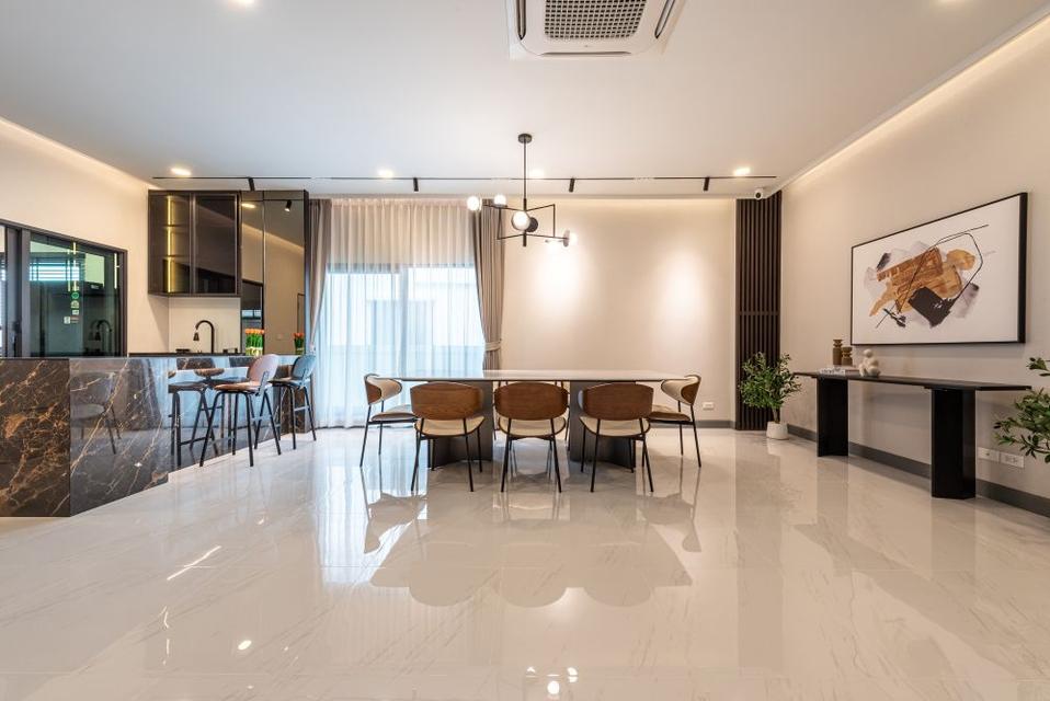 ให้เช่า / ขาย บ้านหรู มือ 1 (แต่งเสร็จ) The City บางนา ใกล้ Mega Bangna 7