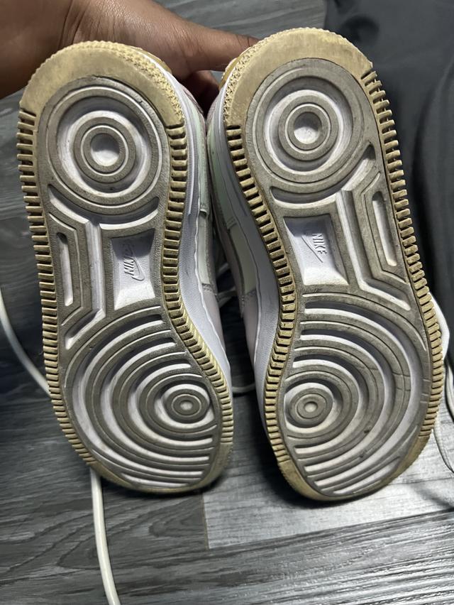 รองเท้าผ้าใบของNikeแท้มีตำหนิ 4