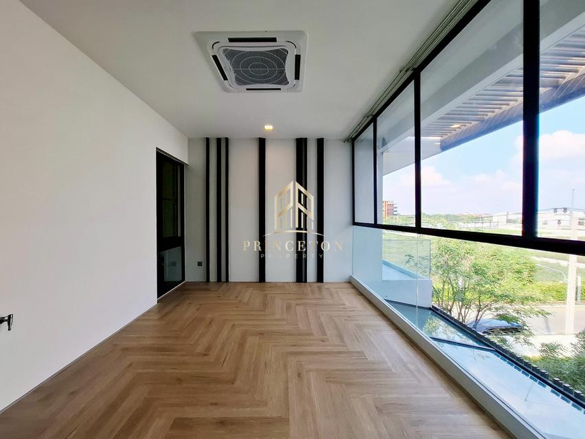 ให้เช่าบ้านหรู นันทวัน พระราม 9 - ศรีนครินทร์ ถนนกรุงเทพกรีฑา ติดโรงเรียน นานาชาติ Wellington 14