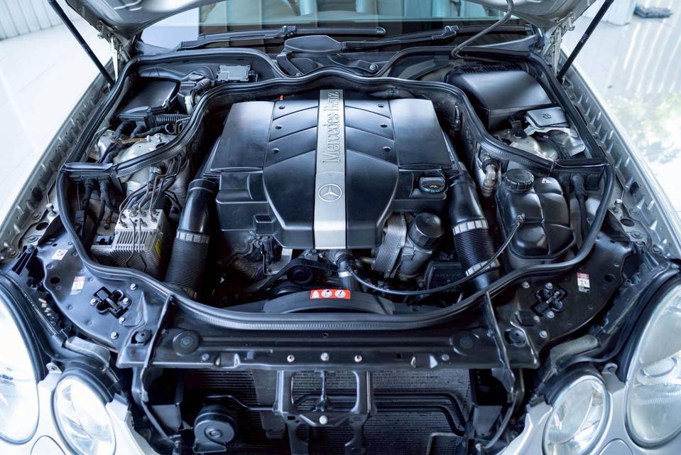 BENZ E240 AVANTGARDE (W211) ปี 2004 10