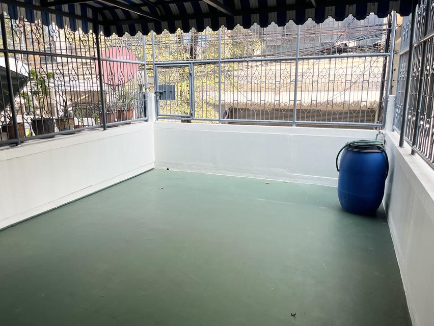 ขาย / ให้เช่า ทาวน์เฮ้าส์ 3 ชั้น ใจกลางเมือง สุทธิสาร–อินทามระ 12