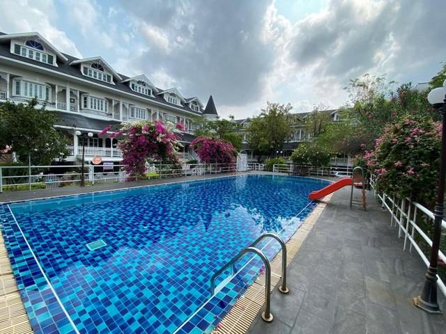 ให้เช่าทาวโฮม หลังใหญ่ สไตล์ยุโรป 4 ชั้น โครงการ แฟนตาเซีย วิลล่า 2 International Village หลังหัวมุม ทำเลดีสุดในหมู่บ้าน วิวสวน สระว่ายน้ำ 11