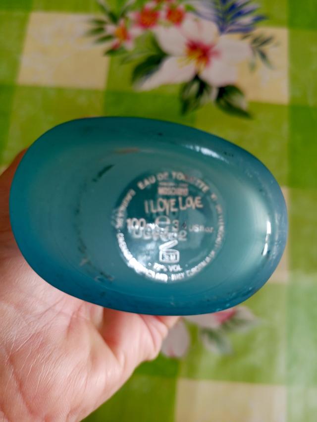 น้ำหอมแท้ราคาคุยกันได้ Moschino i love love edt 40ml ไม่มีฝา รูปย่อยที่ 2