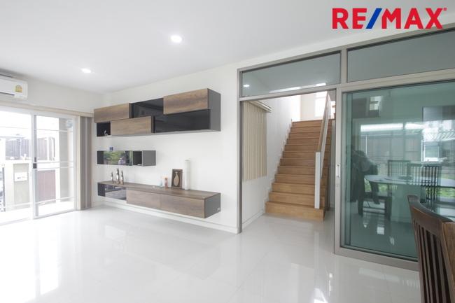 บ้านเดี่ยวภัสสรเพรสทีจเพชรเกษม ปิ่นเกล้า สาย4 บ้านใหม่ไม่เคยอยู่ ตกแต่งพร้อมเฟอร์ แอร์ สวนกว้าง 61.9วา ขายขาดทุน ต่อรองได้ 7