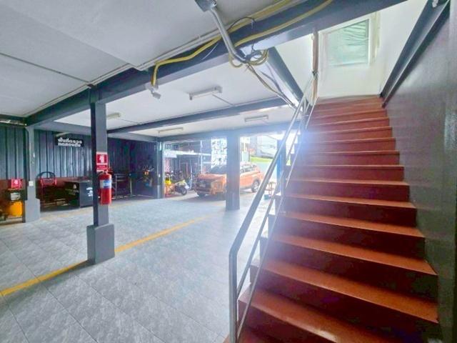 ซ. รามอินทรา111-121 MRT บางชัน 800 ม.ให้เช่า-ขายโกดัง พร้อมบ้าน 3หลัง 75ตรว. 275ตร.ม. เทคนิคมีนบุรี 2กม. ถ.รามอินทรา พระ 3