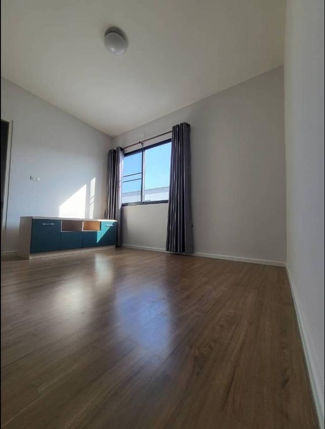 ขายและให้เช่าบ้านกลางเมืองทาวน์โฮม 3 ชั้น (รามอินทรา-วัชรพล) 8