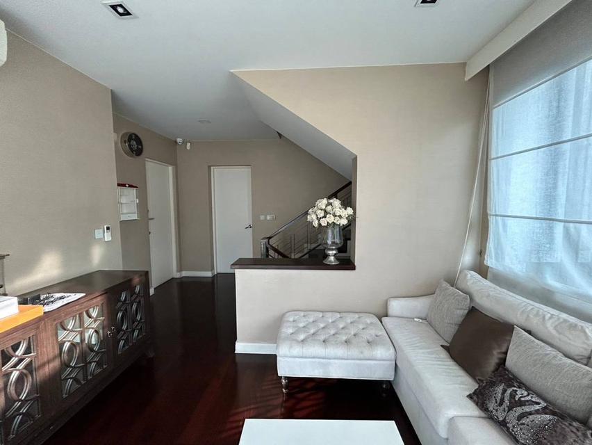 บ้านเดี่ยวสามชั้น โครงการฯนาราสิริ ทรอเพียรี่ นวมินทร์  56 ตรว..เฟอร์นิเจอร์ครบ  17