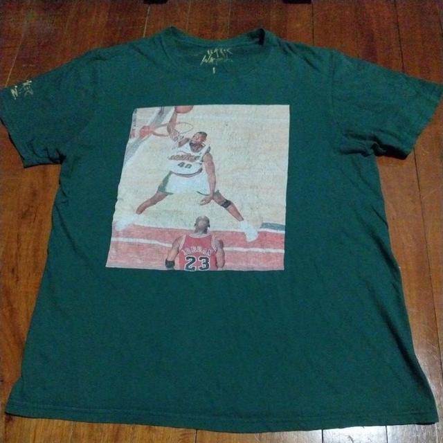 เสื้อยืดแขนสั้น แนวสตรีทแวร์ Vtg 90s Sneaker Wazz × Michael Jordan & Shawn Kemp Classic Moments 96 แท้ มือสอง
