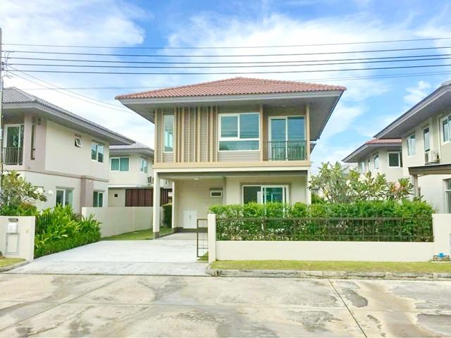 ให้แสนสิริ 2 ชั้น บ้านเปล่า คฤหาสน์ ABAC บางนา 3.7กม. รพ. บางเสาธง 2 กม.สภาพใหม่ 50 ตร.วา 200 ตร.ม. .3 นอน 2 น้ำ ถ.บางนา