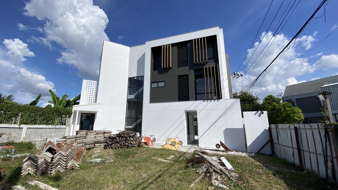 ที่ดินพร้อมสิ่งปลูกสร้าง 6