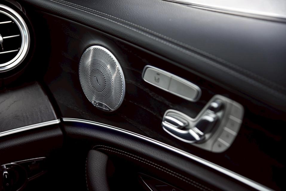 รหัสรถ CBL4117 Mercedes-Benz E220d AMG W213 AT 2016 11