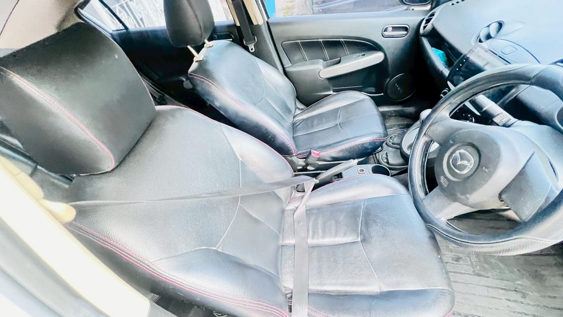 รถยนต์ mazda 2 elegance 2010