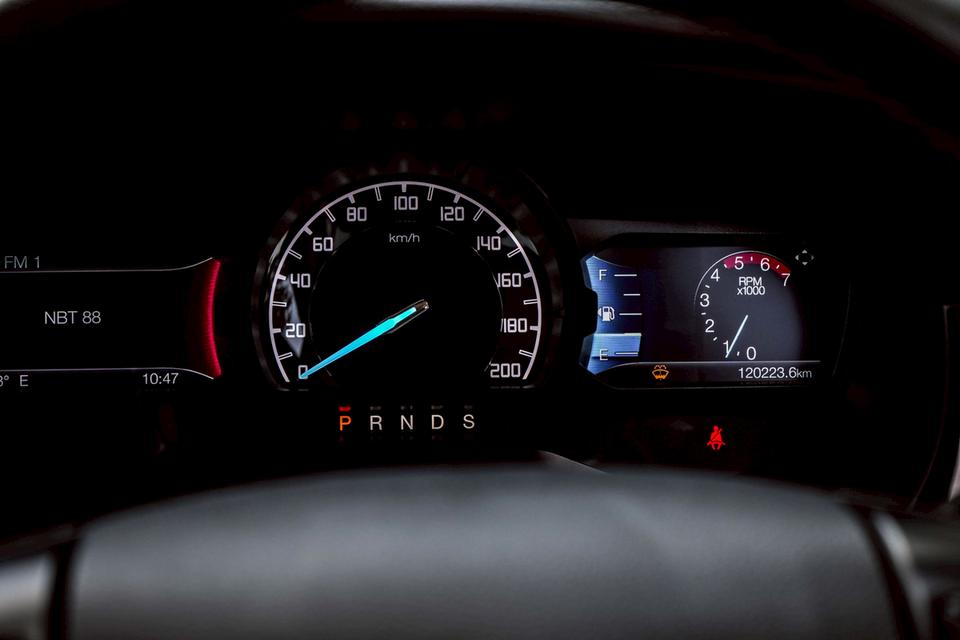 รหัสรถ CBL587 FORD RANGER FX4 MAX 4WD Double Cab AT 2021 16