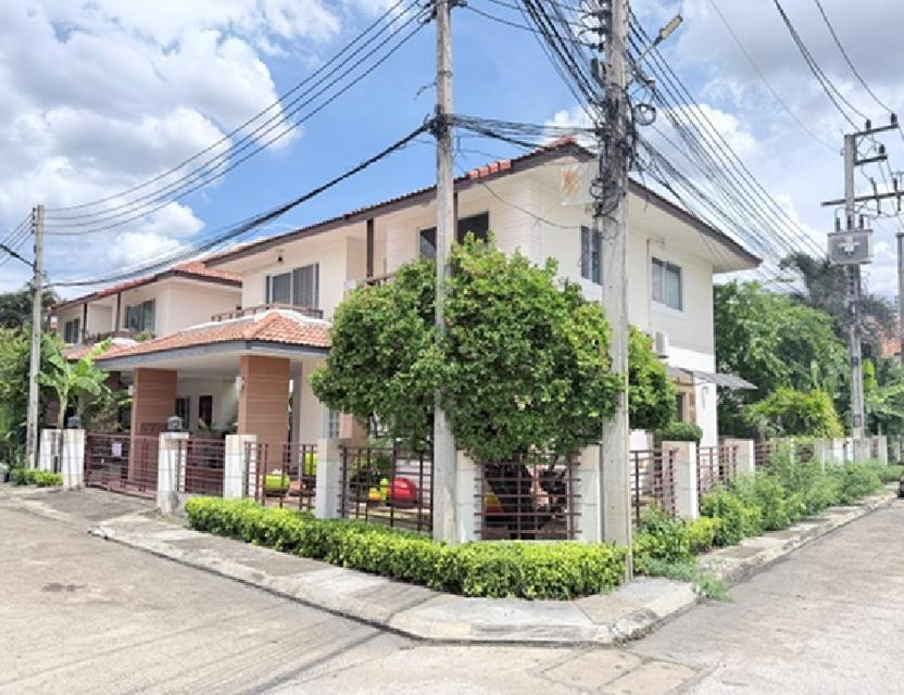 ขาย บ้านเดี่ยว 2 ชั้น หมู่บ้าน การ์เด้นท์วิลล่า เดอะวอลเตอร์ ฟร้อนท์ ปทุมธานี / ถนนชลมาร์คพิจารณ์ / รังสิต นครนายก คลอง 3 / พื้นที่ดิน 60 ตารางวา / 2