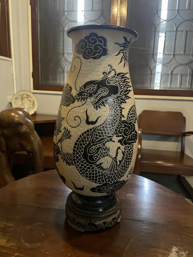 แจกันเวียดนามสมัยสงครามโลก