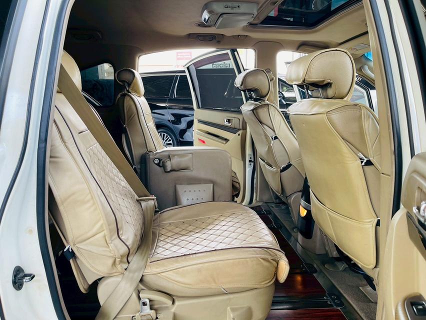 Ssangyong Stavic SV270 Xdi 2011 จด 2012  13