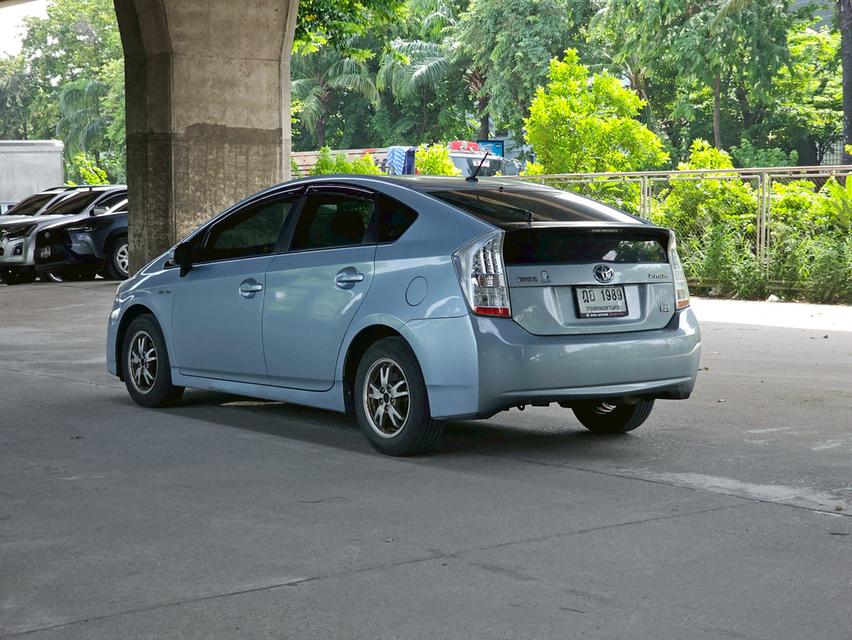 Toyota Prius Year 2012 (Hybrid)
