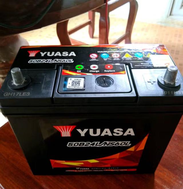 แบตเตอรี่พร้อมใช้สำหรับรถเก๋ง YUASA 50B24L-SMF  1