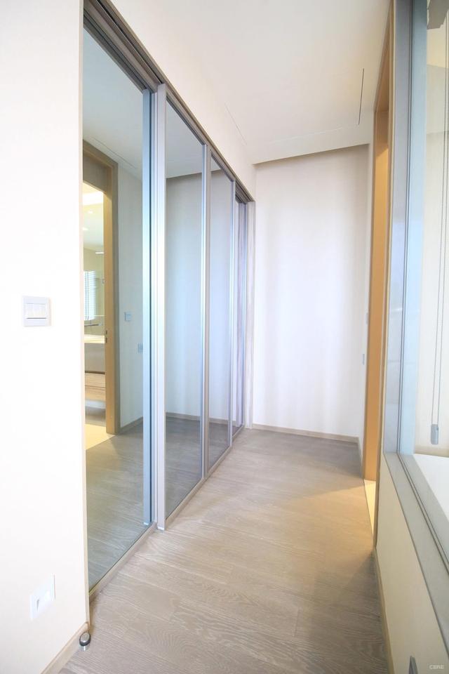 Luxury 2 bedroom unit in Asoke 9